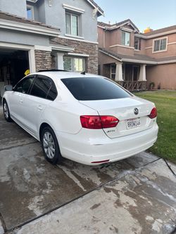2011 Volkswagen Jetta automatic