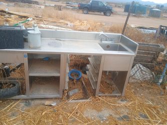 Stainless steel sink