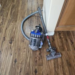 Dyson DC 23
