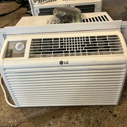 LG 5000 BTU Air Conditioner, Excellent Condition 