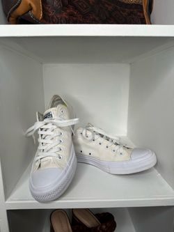 Converse Chuck Taylor All Star Low Top White Shoes (Lunarlon Comfort) Size 9.5