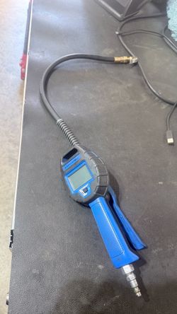 Cornwell rechargable digital tire inflator