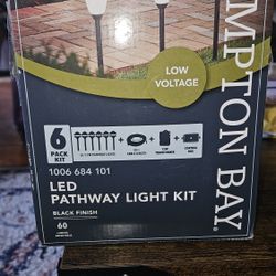 Hampton Bay LED Pathway Light Kit