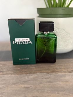 Prada cologne 🔥