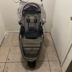 Coche Para Bebe En Buenas Condiciones En 30 Dolares 