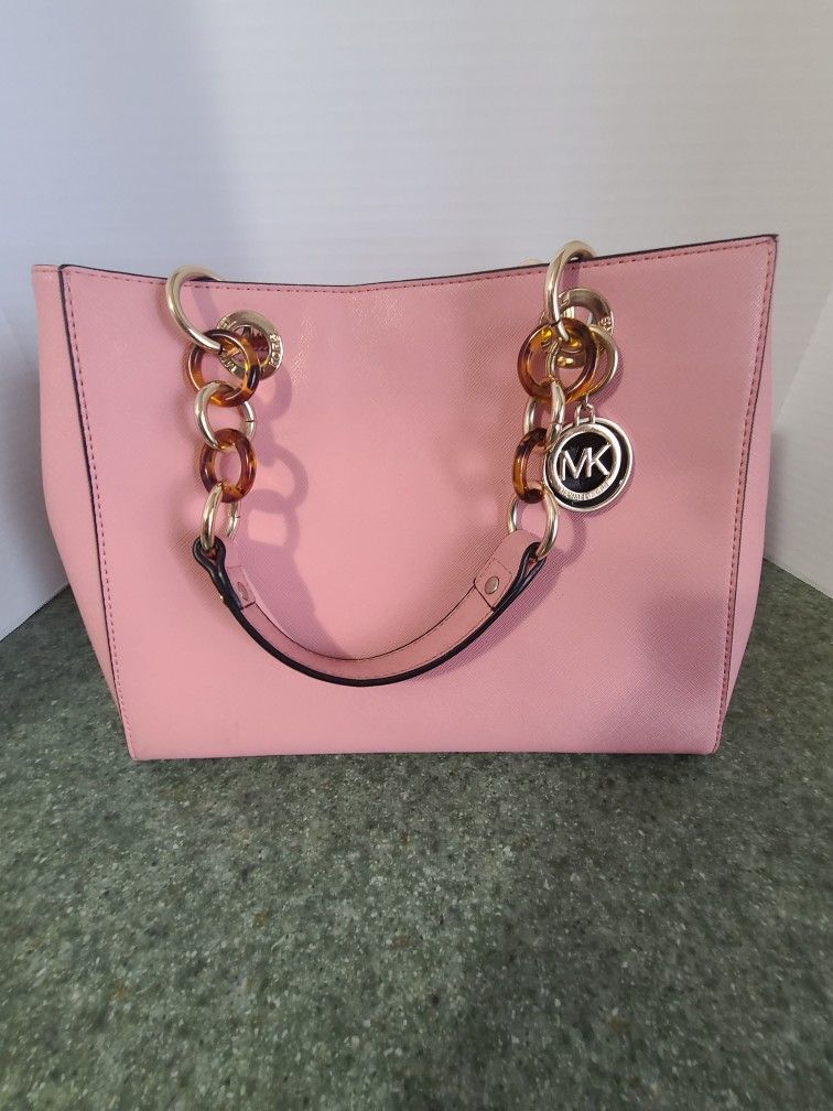 Micheal Kors Pink Purse