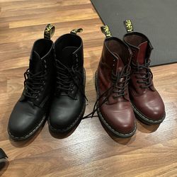 Women’s 10 Doc Marten Boots 1460