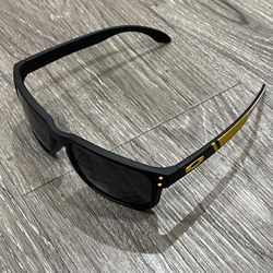 Oakley Sunglasses 