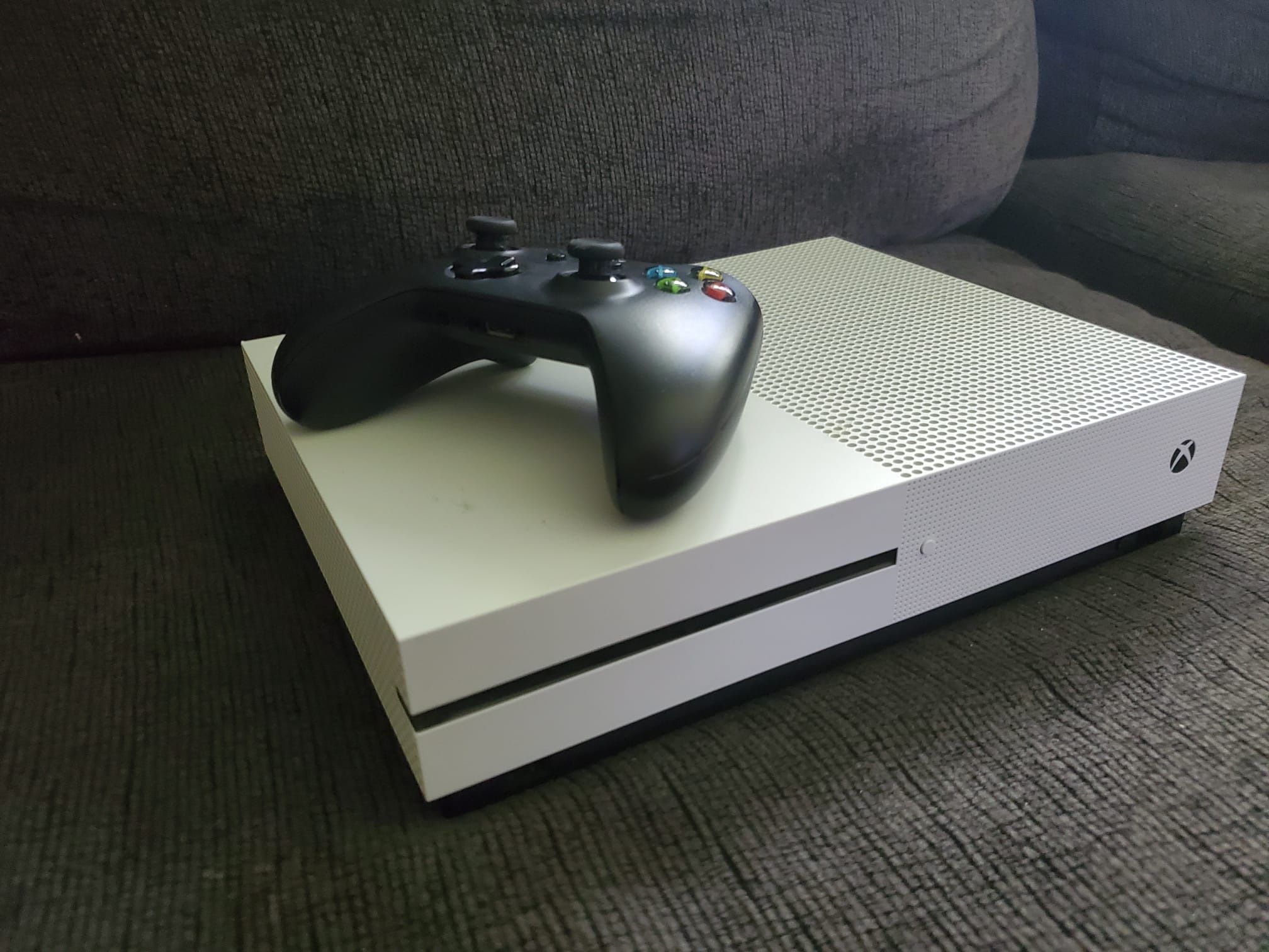 XBOX ONE S