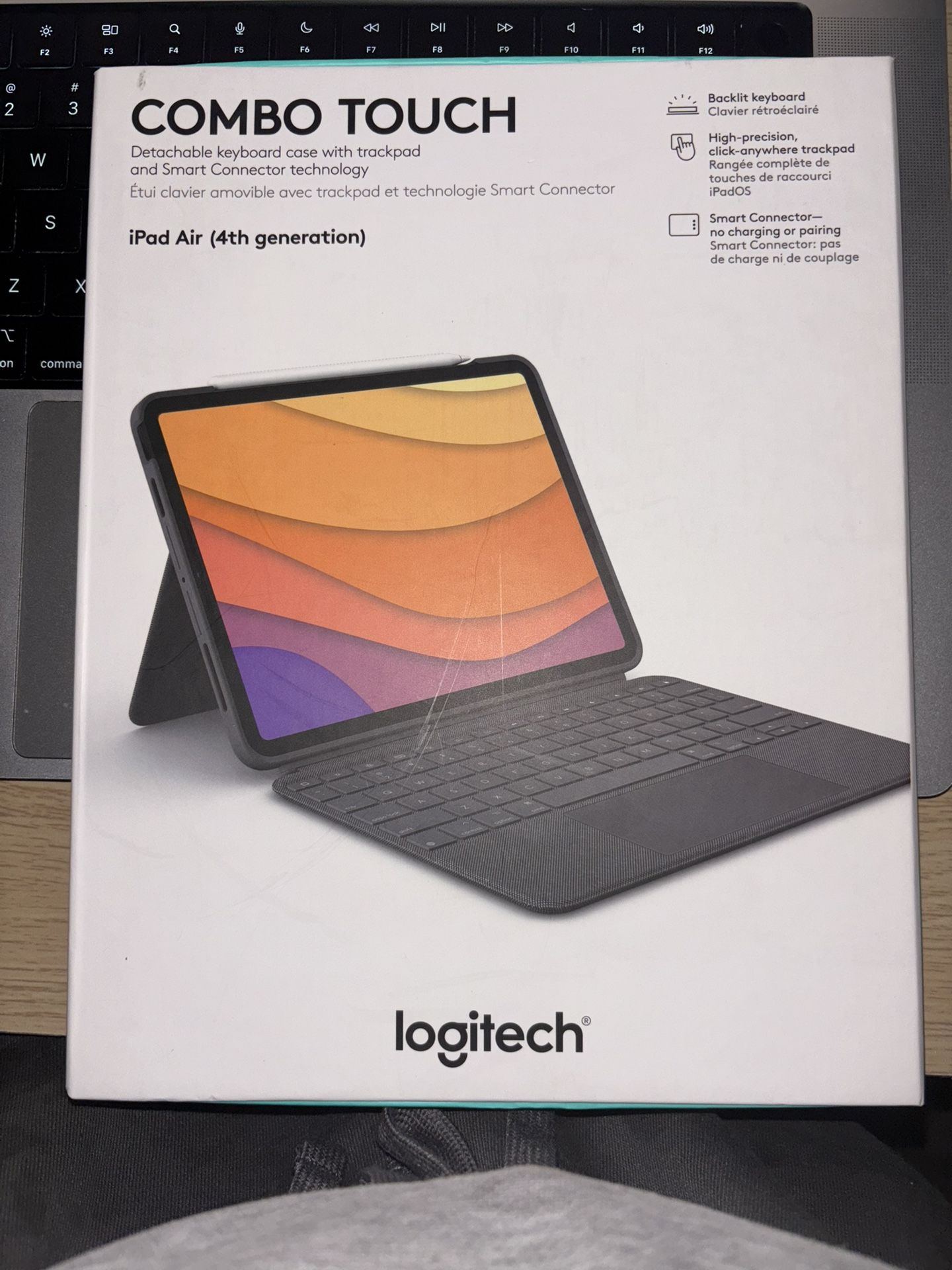 Logitech Combo Touch Detachable Keyboard Case With Trackpad With Smart Connector Technology iPad Air 4th Generation