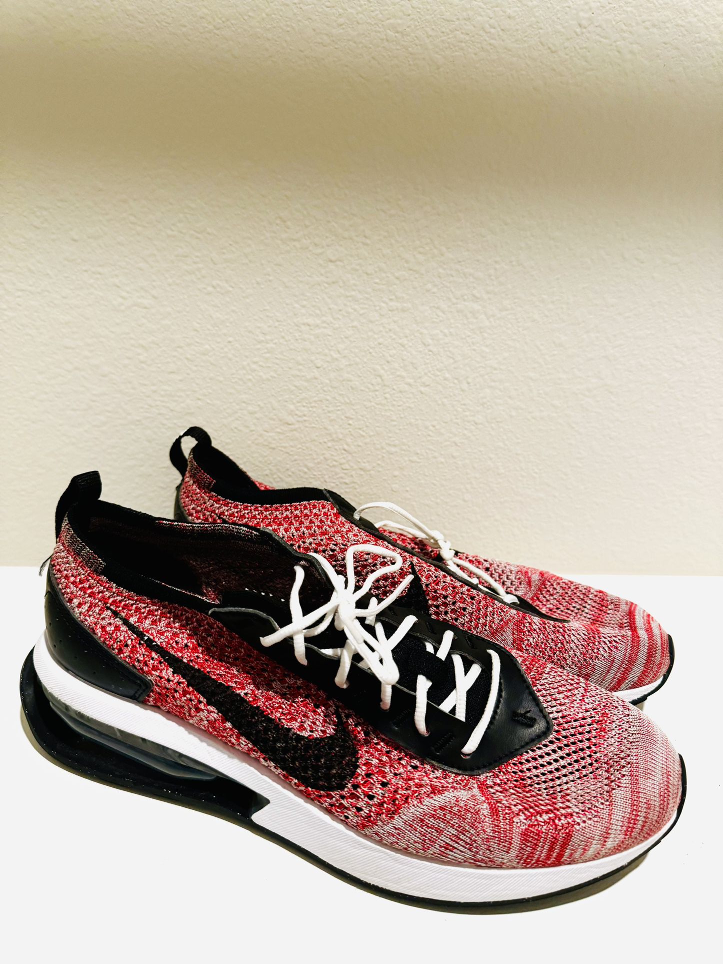 Nike Flyknit Air Max | University Red/ Black-wolf Gray
