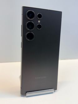 Samsung Galaxy S24 Ultra 256gb. ( Unlocked Phone )