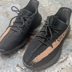 Yeezy Boost 350 V2 