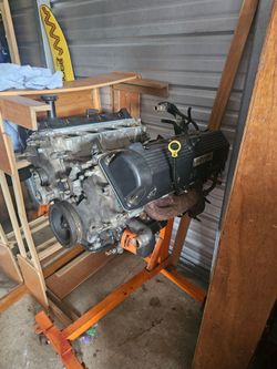 99-04 4.6 ENGINE