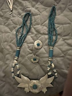 Coral Necklace With Matching Earrings (pierced)