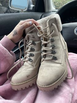 Boots Size 8 1/2