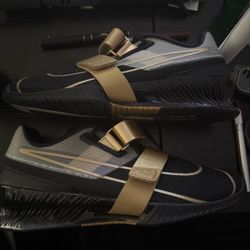 Nike Romaleos 4 Black Gold Gym Weightlifting CD3463-001 Mens Size 11 No Box