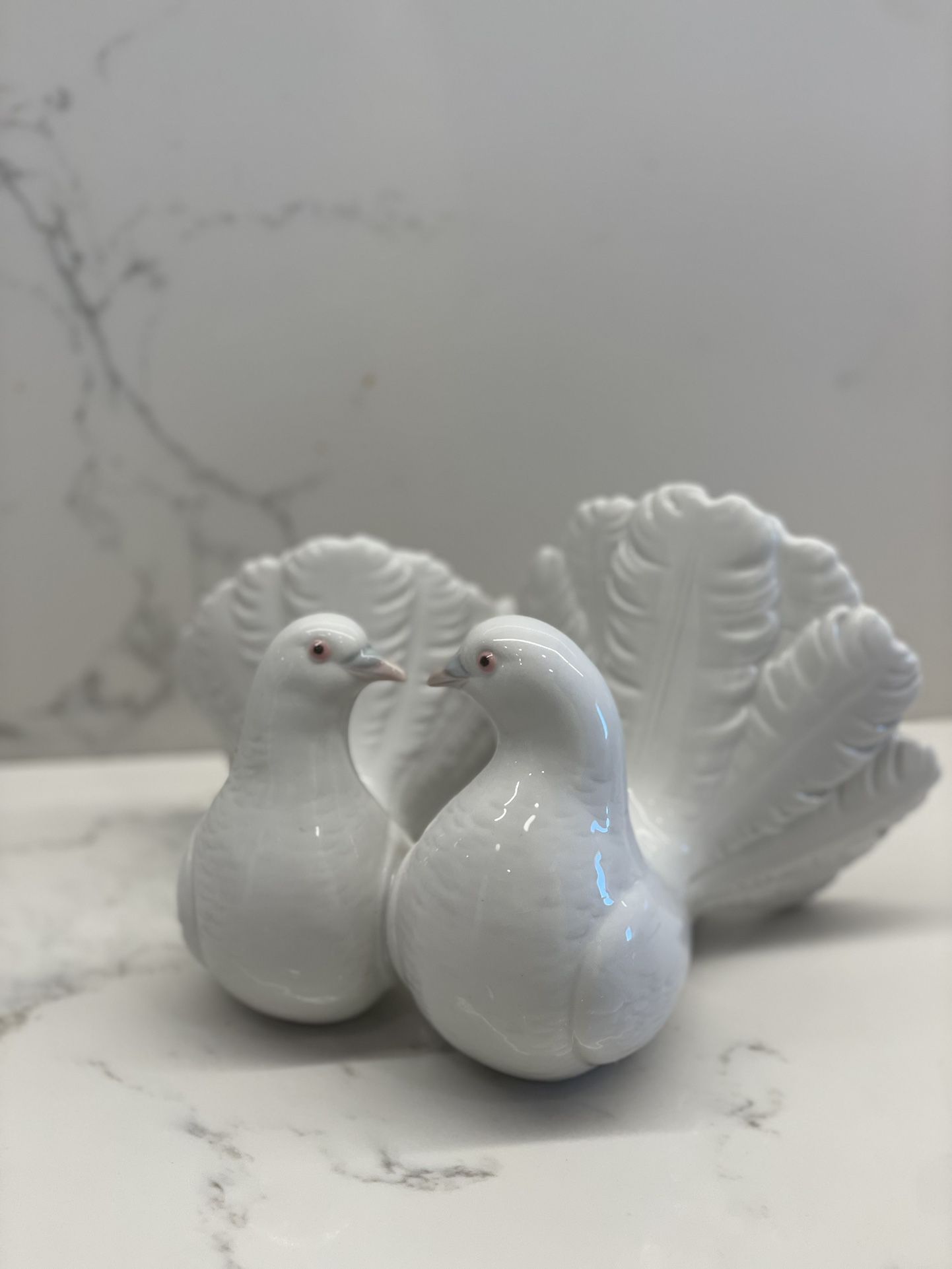Lladro Porcelain Doves Figurine 