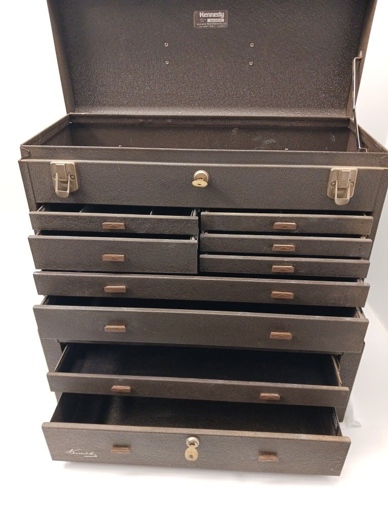 Vintage Kennedy Machinist Shop Toolbox Tool Chest 7 Drawer Model 520 With Riser Extra Drawer Base MC22