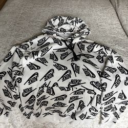 Nike Pullover Hoodie