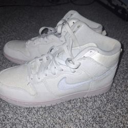 9 1/2 Nike Retro Hi EMB ALL STAR PINK 