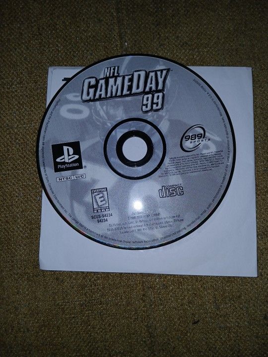 NFL Gameday 99 For PS