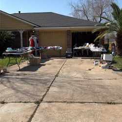 GARAGE SALE IN PASADENA