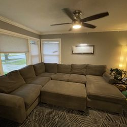 Sectional Couch w/ Chaise & Storage Ottoman 