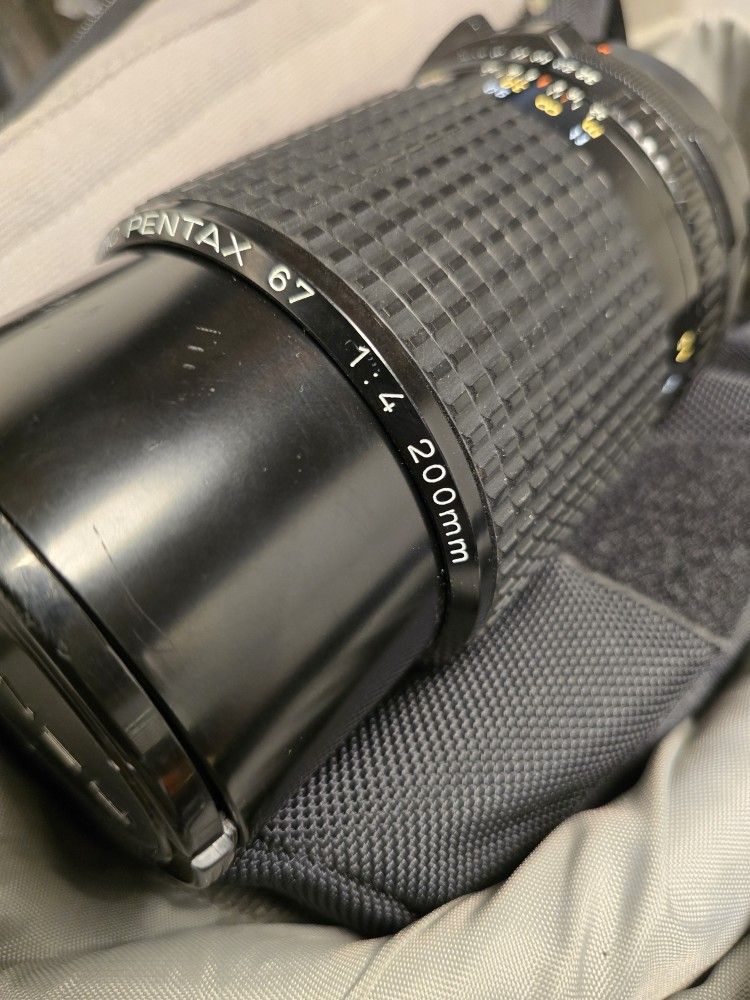 Pentax 67 200mm F4