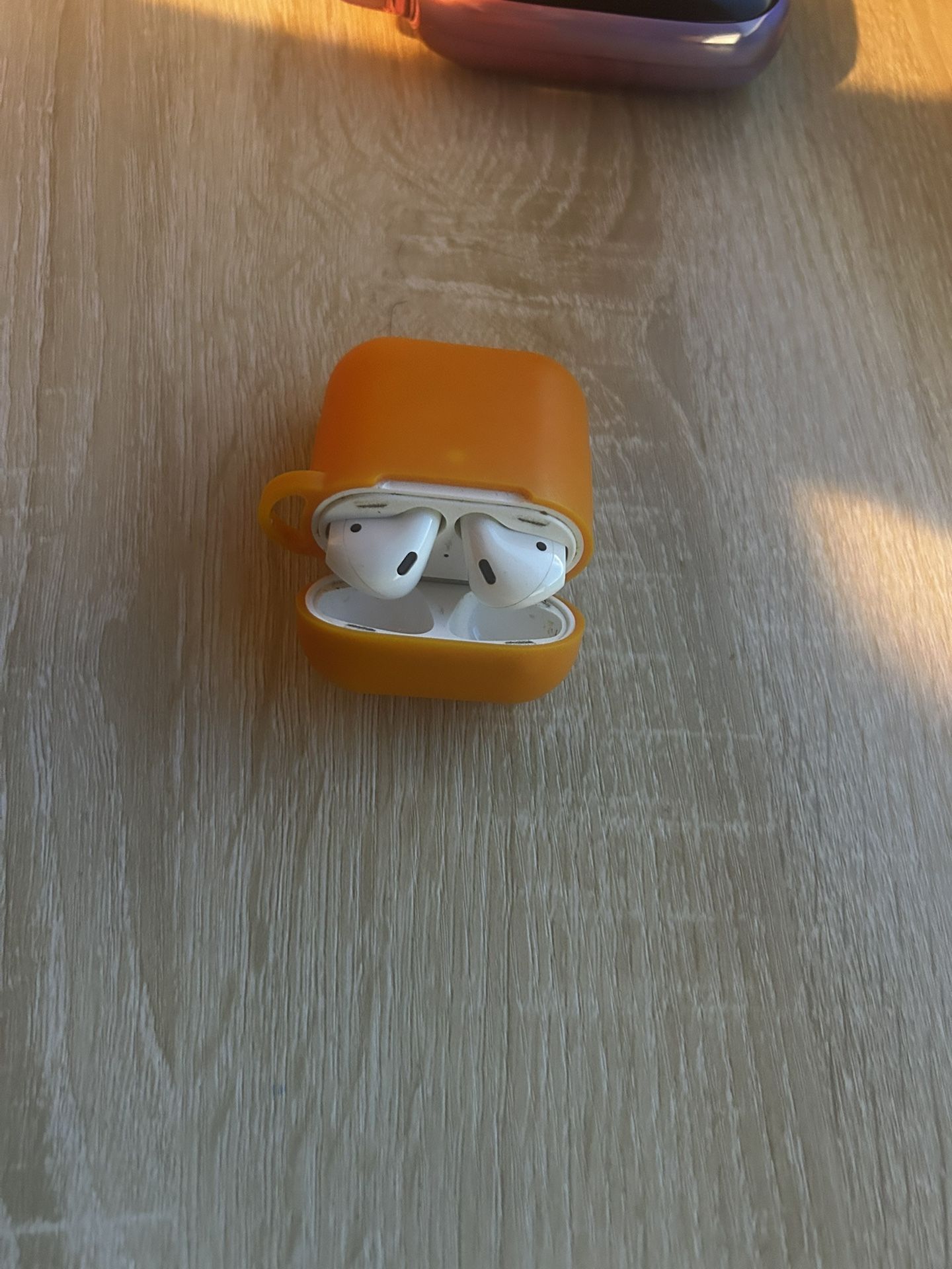 AirPod Gen 1s