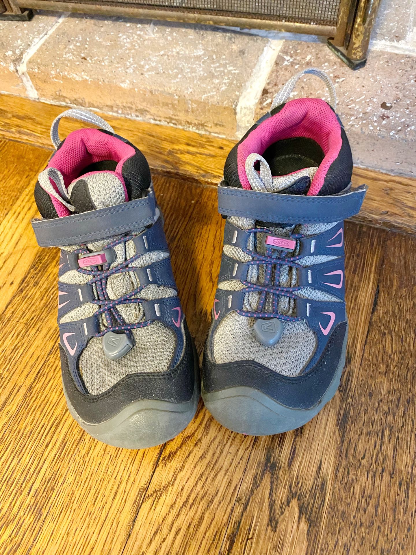 Keen LK girls pink Hiking boots US13