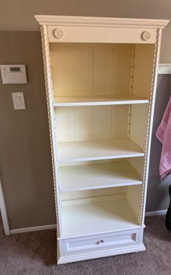 Shabby Chic Book Shelf