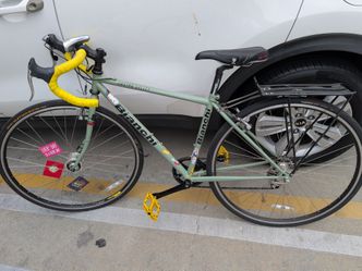 Bianchi Castro Valley bicycle with back rack OBO