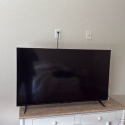 45” 4k Tv 