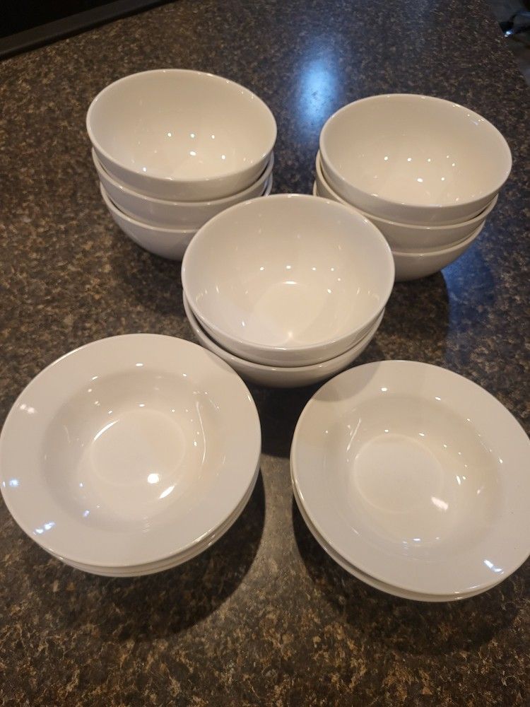 Pottery white dishes, 13 pieces total. 8 large soup bowls, 5 small salad bowls