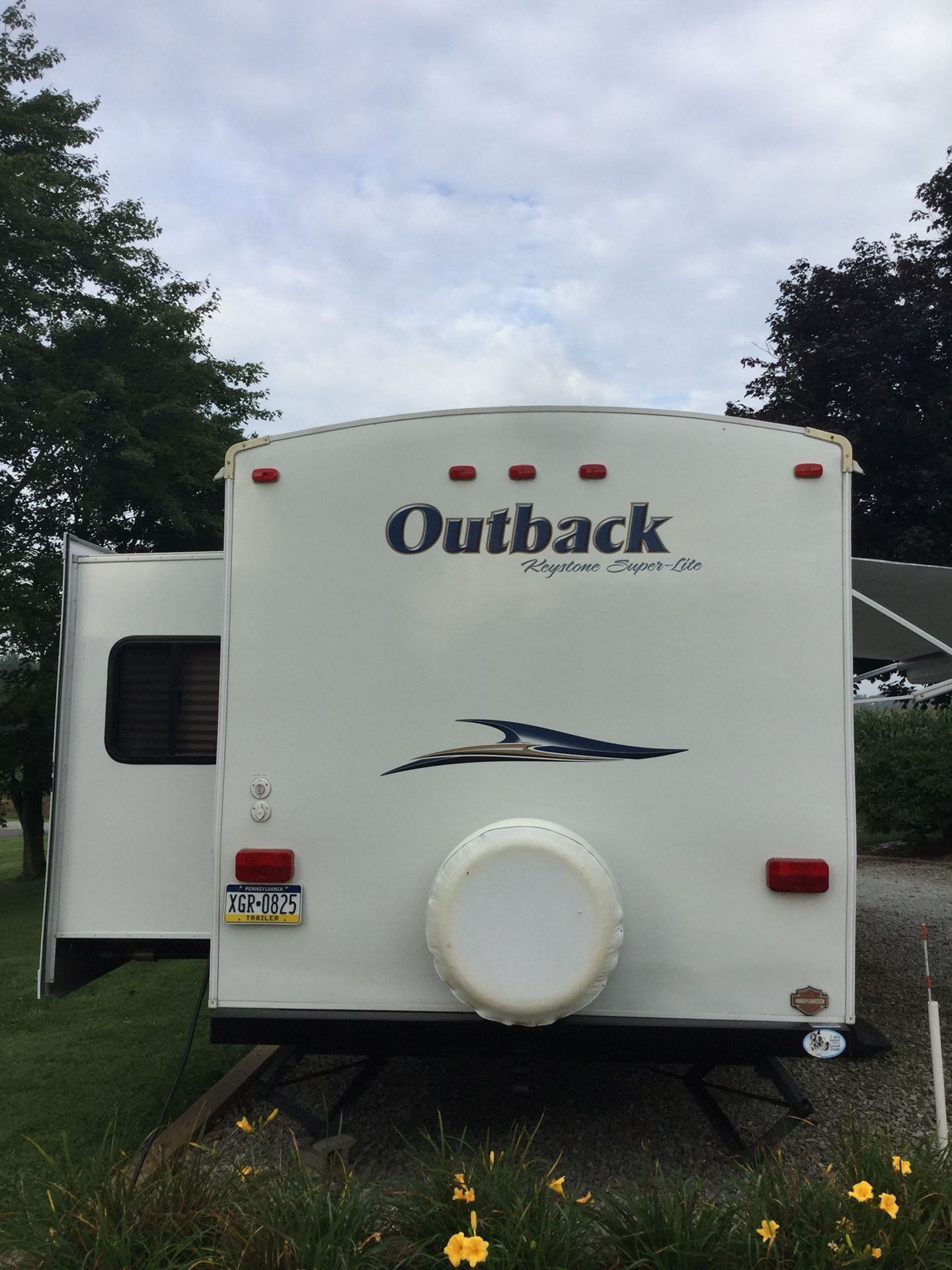 2012 Keystone Outback Super Lite travel trailer