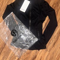 Black Lululemon Divine Jacket 🧥 