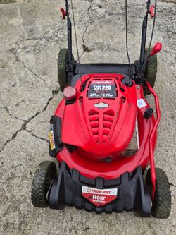 Self-propelled 4-wheel drive, excellent performance