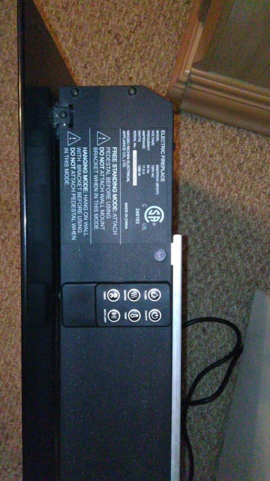 Winter is comingWarm up by a fire Electric Fireplace Model# EM27F0101 In  great condition! for Sale in Yorktown, VA - OfferUp