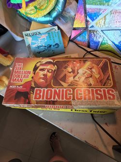 Vintage 1975 Six Millions Dollar Men.  Bionic Crisis 