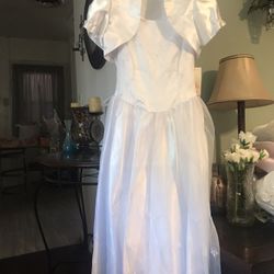 New white Flower Girl / Communion Dress Size 10