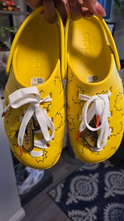 Lisa Simpson Adidas Adilette Clogs M8/W9