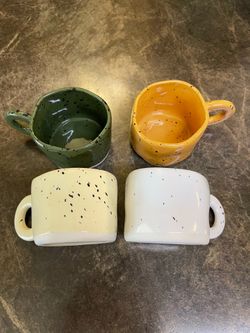 Latte mugs