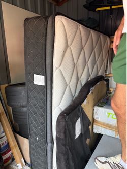 Queen size mattress/ headboard/ bed frame