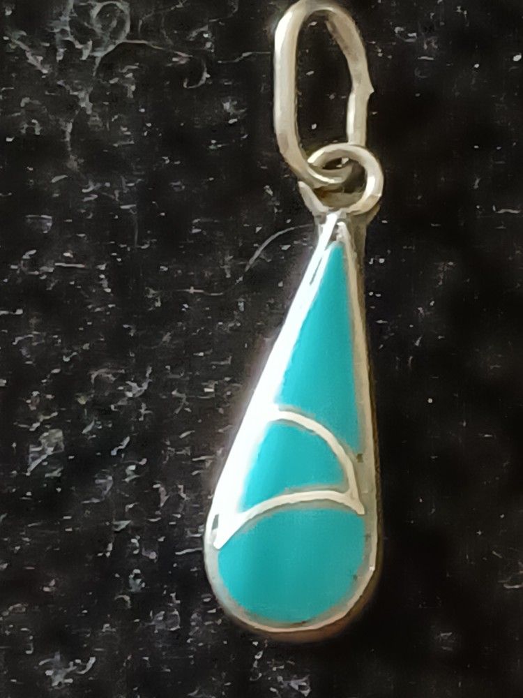 Vtg.sterling Silver Inlaid Turquoise Pendant