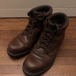 Size 9 Men’s Leather Timberland Boots