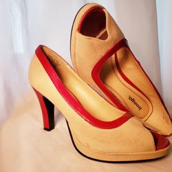 Retro Bongo “Bella” Fabric Pumps with Red Patent Leather 