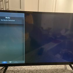 $75 42in Vizio Smart TV Barely Used