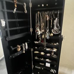 Jewelry Case / Mirror