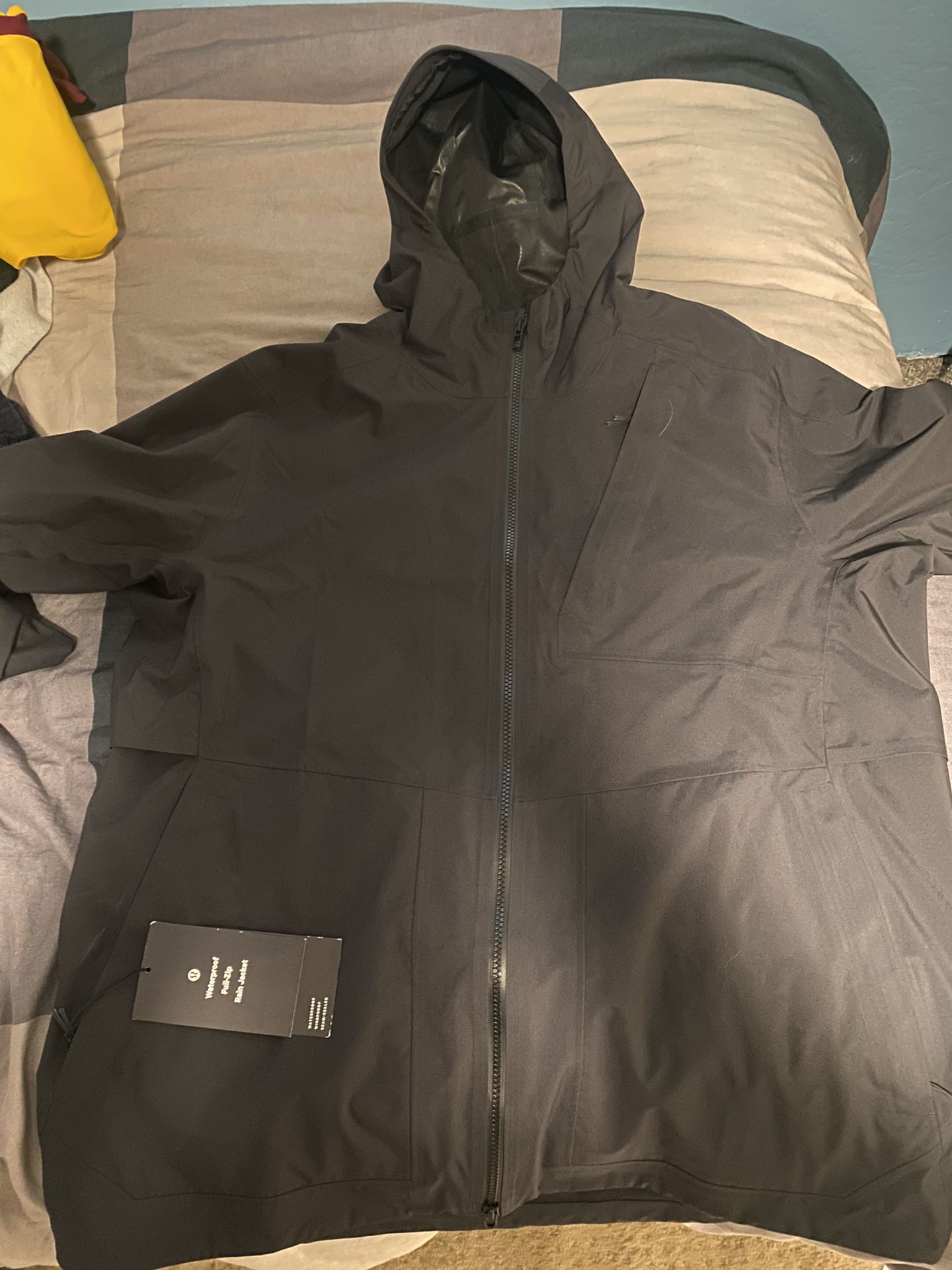 Mens Lululemon Waterproof Full-Zip Rain Jacket XL
